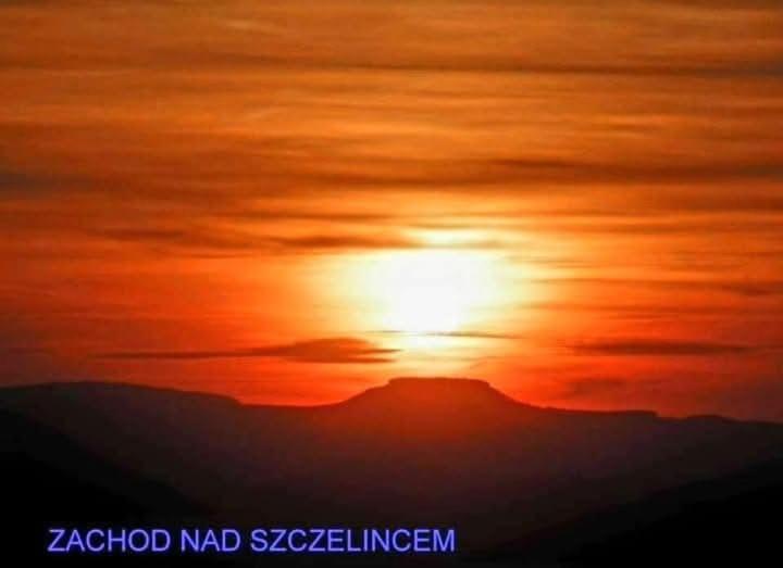 Wataha Pod Basztami - Wadera - Domki Caloroczne Радкув Экстерьер фото